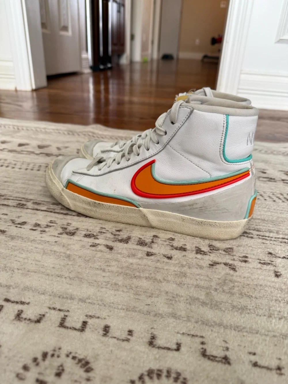 Nike Blazer mid ‘77  White Kumquat - Picture 2 of 4